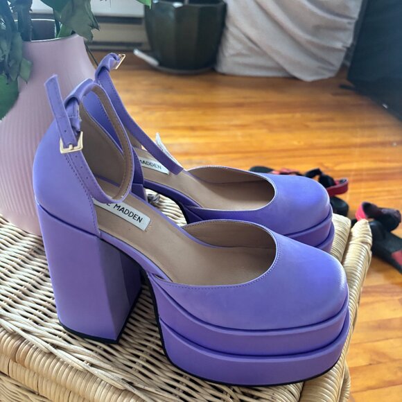 Steve Madden Platform Pumps - Picture 5 of 9